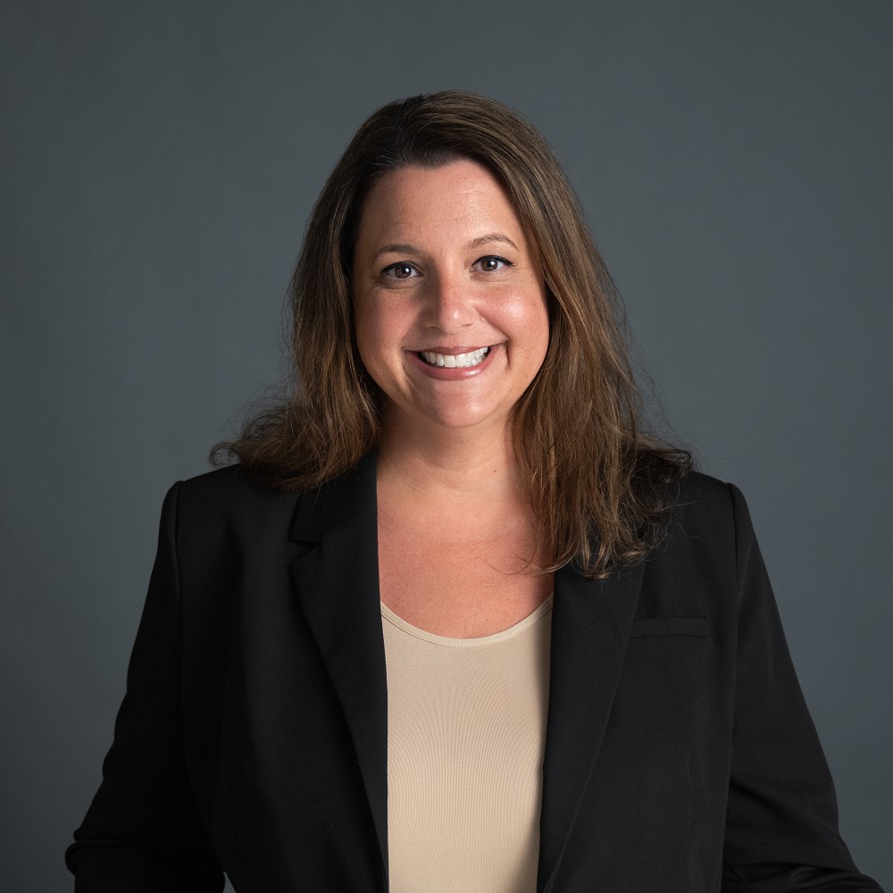 donna-backer-headshot-2025-10-16