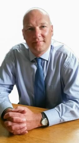 sean-halliday-headshot-2025-11-24